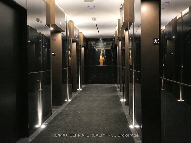 11 Yorkville Ave #1902 — Photo 4