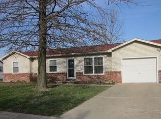 1706 N Johnson St, Robinson, IL 62454