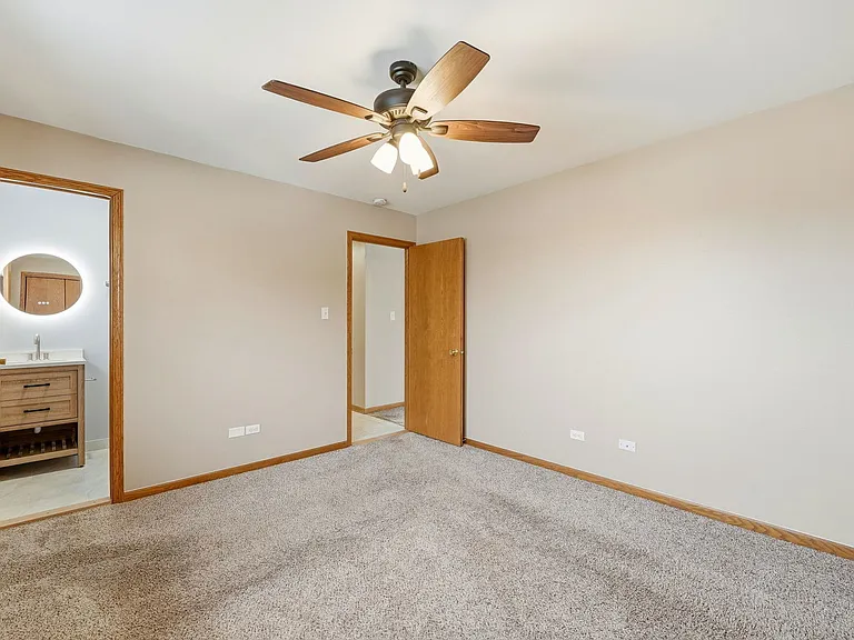 4311 N Grace St #2 — Photo 10