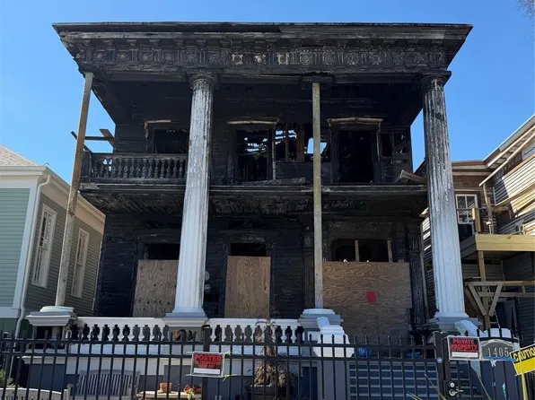 1405 24th St, Galveston, TX 77550