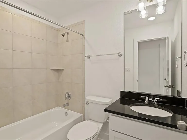 1821 Donetto Dr — Photo 20