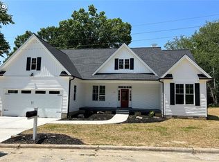 300 Lee St, Jamestown, NC 27282