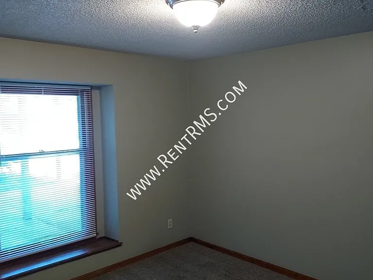 5733 SW 20th St — Photo 18