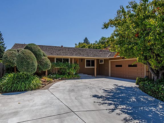 2nd image of 1104 Corvallis Dr
