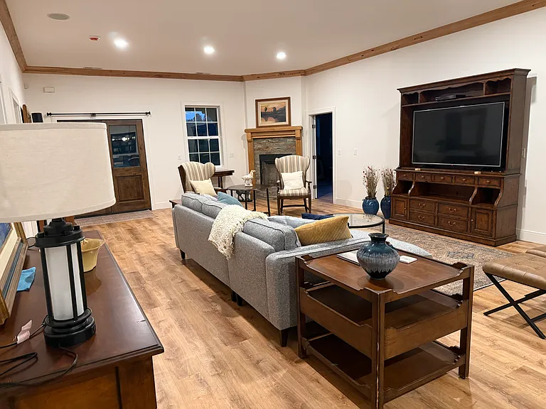 Broadleaf Dr — Photo 10