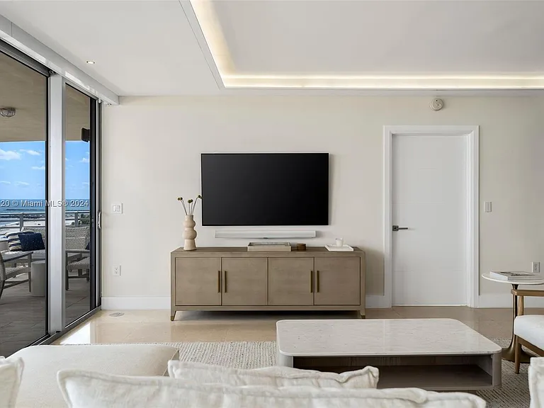 101 Ocean Dr #907 — Photo 6