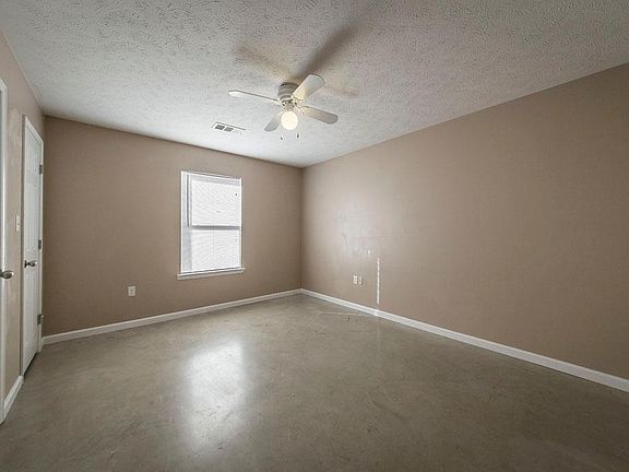 5th image of 21 Sundown Dr