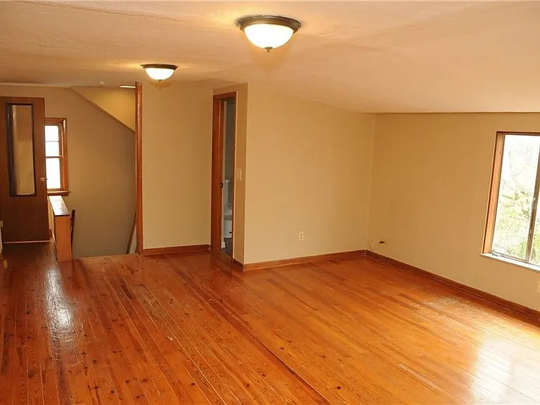 1158 Castleton Rd — Photo 24