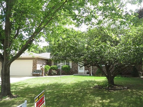 2nd image of 23741 Cottonwood Ln