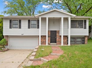 8 Gray Brooke Ln, Florissant, MO