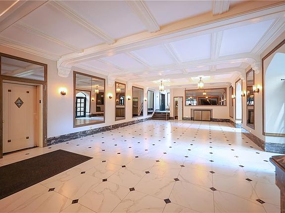 5th image of 9031 Fort Hamilton Pkwy APT 1I
