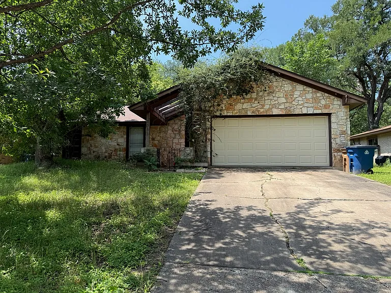 3003 Lakeside Dr — Photo 19