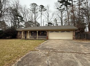 5912 Semmes Rd, Meridian, MS 39307