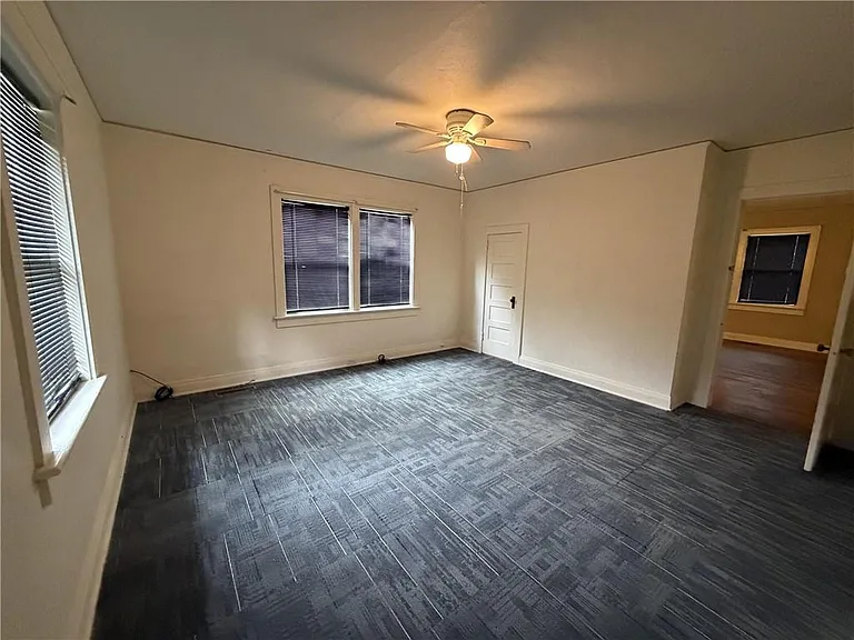 2353 Shelby St — Photo 12