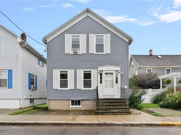 31 Slocum St, Newport, RI 02840