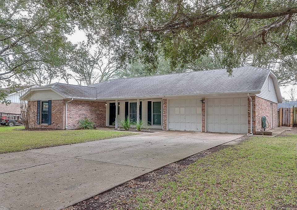 1st image of 3718 Chadwick Dr