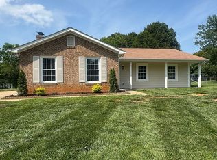 9113 Darius Ct, Charlotte, NC 28227