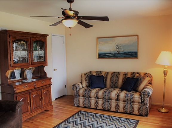 3rd image of 11123 Flori Dr