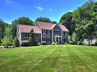 106 Lynn Dr, Monroe, CT 06468