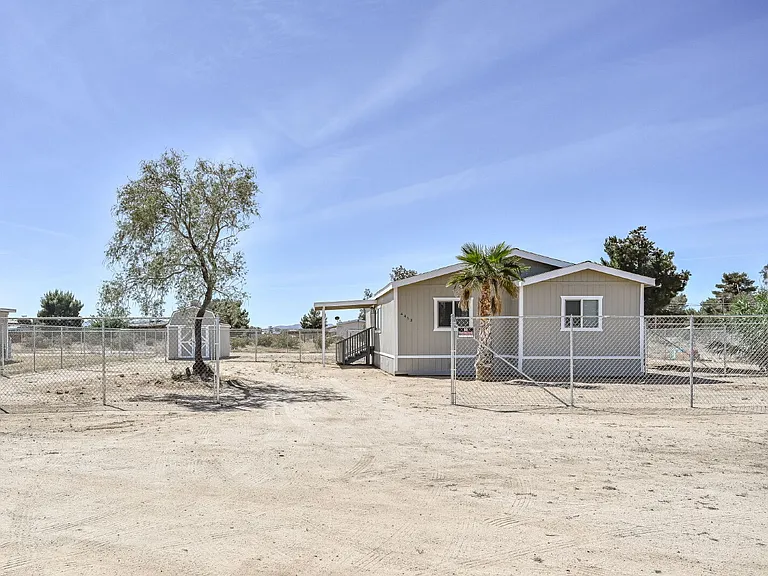 4453 Maia Way — Photo 1