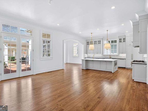 3rd image of 2147 Cooper Lake Rd SE