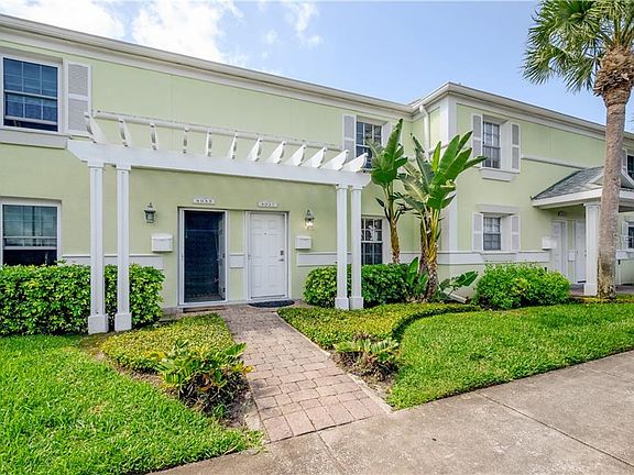 2nd image of 4927 Cobia Dr SE