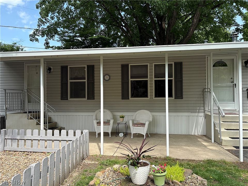 1st image of 195 Spruce Ln