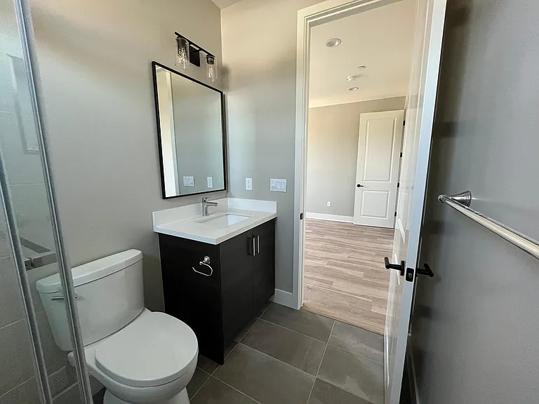116 W Marshall St #A-F — Photo 21