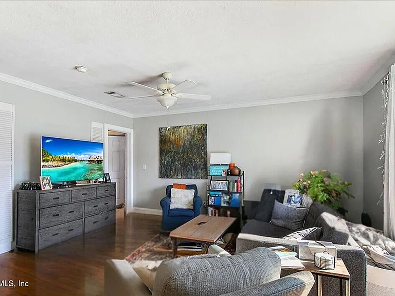 200 Walnut St #2 — Photo 18
