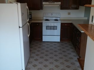 18 Sparrow Valley Ct, Gaithersburg, MD 20886