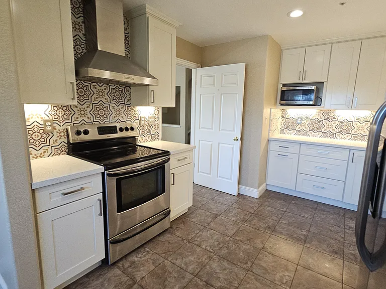376 Treasure Island Dr — Photo 13