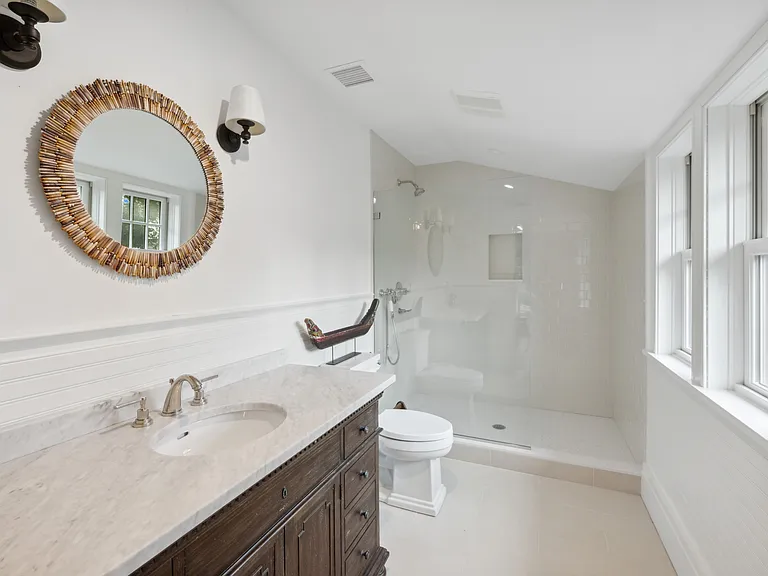 166 Hampton Rd — Photo 22