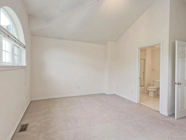 112 S Garfield St — Photo 26