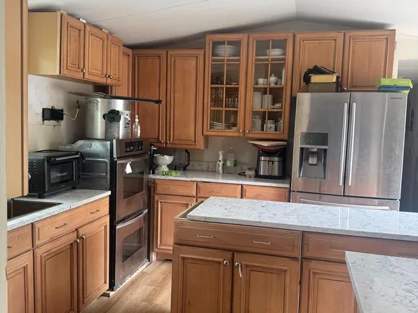 35 W Mayer Dr, Finksburg, MD 21048