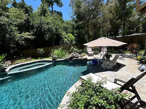 5714 Dowty Ln, Orange Beach, AL 36561