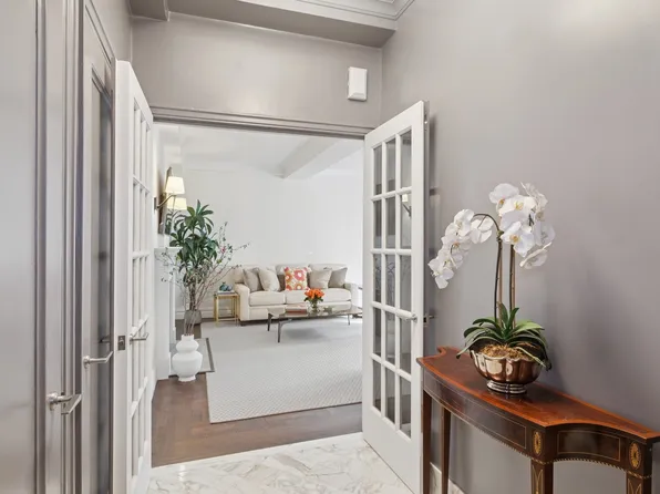 55 East 72nd Street image 1 of 13