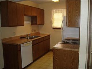 5th image of 11332 W 77th Ter