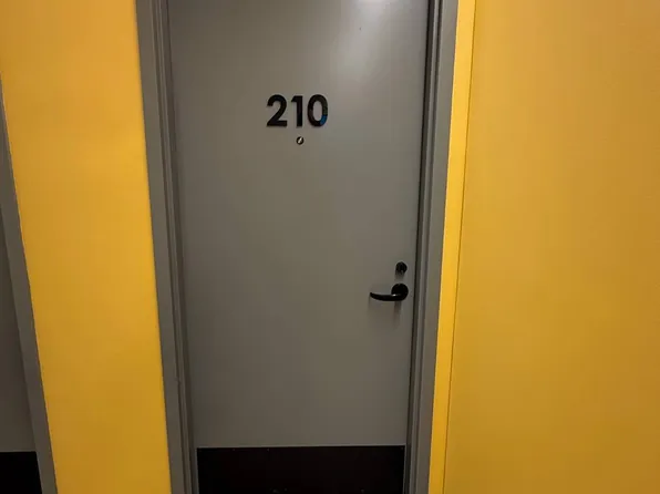 1117 W Fayette St #210, Syracuse, NY 13204