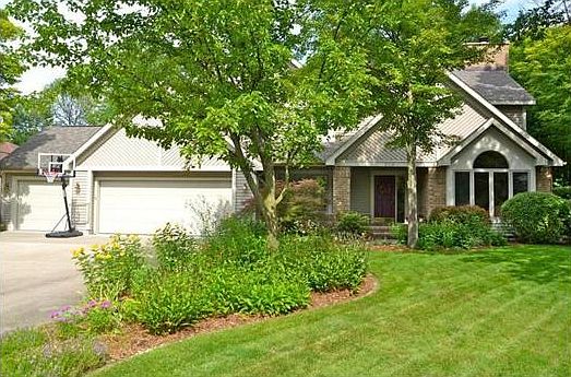 1st image of 6116 Londonberrie Ct