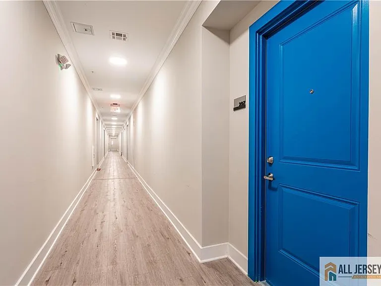 1025 Raritan Rd #414 — Photo 18