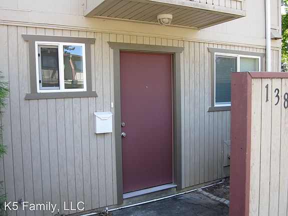 3rd image of 138 Rainbow Ct