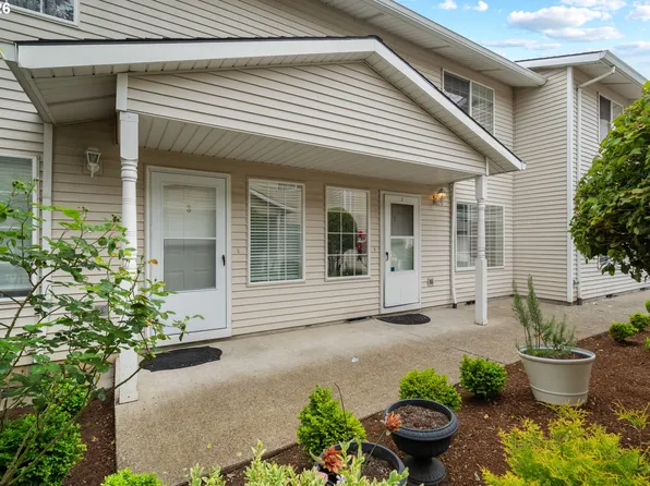 18220 SE Pine St, Portland, OR 97233