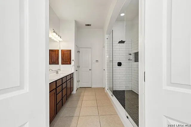 21706 Miranda Hl — Photo 23