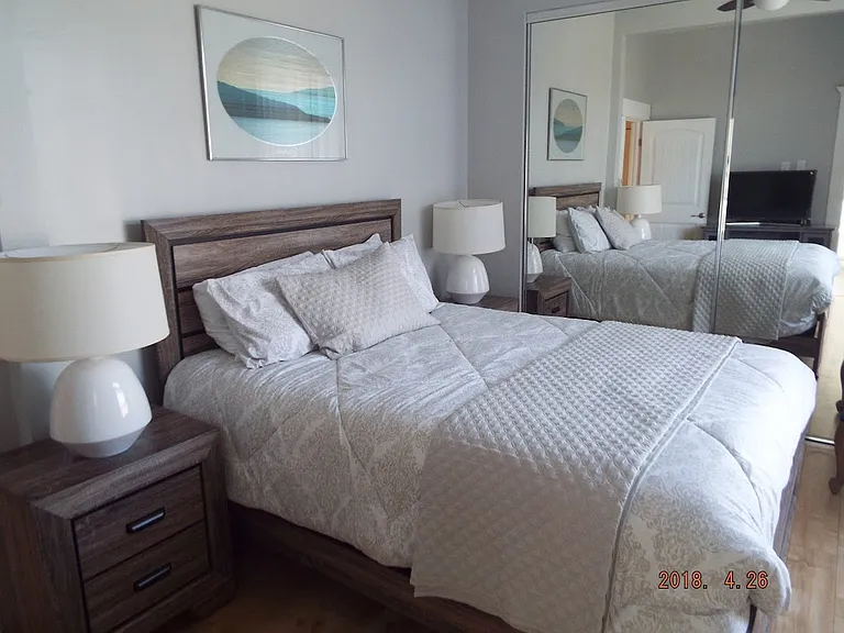 C Ave — Photo 14