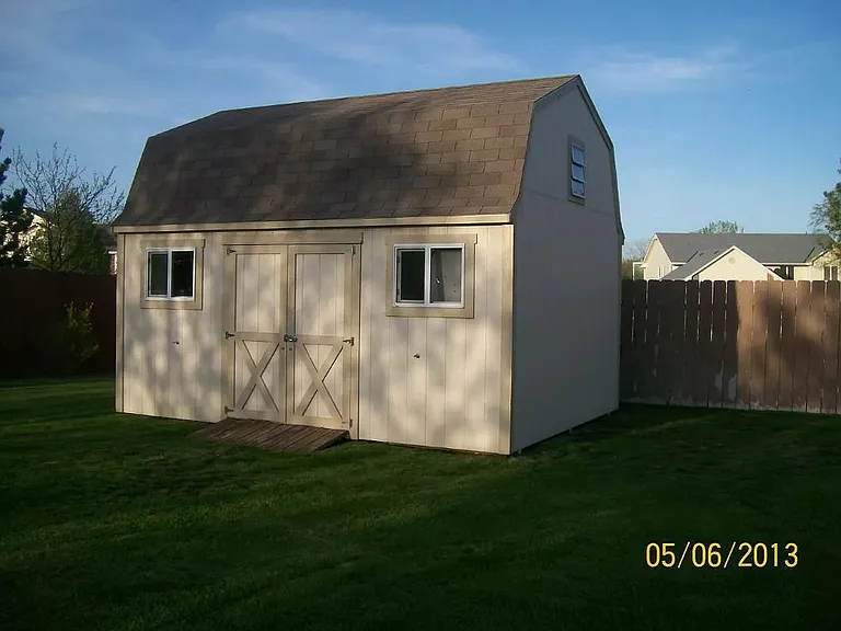 318 W Concord Rd — Photo 2