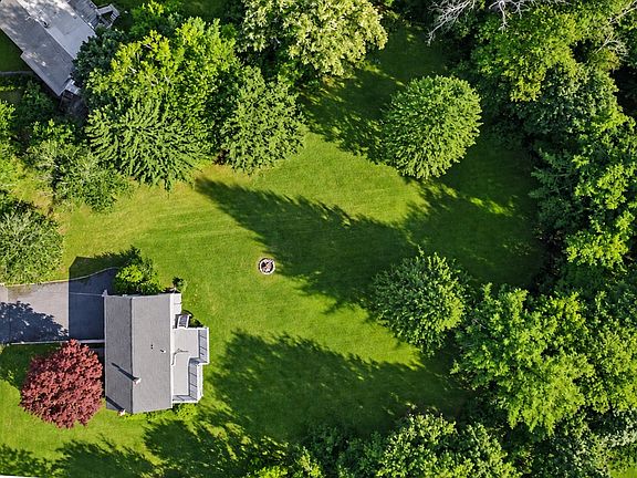 4th image of 49 Meadowview Rd