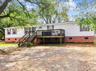373 Hunter Ave, Pass Christian, MS 39571