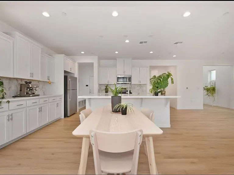 4317 Lace Fern St — Photo 4