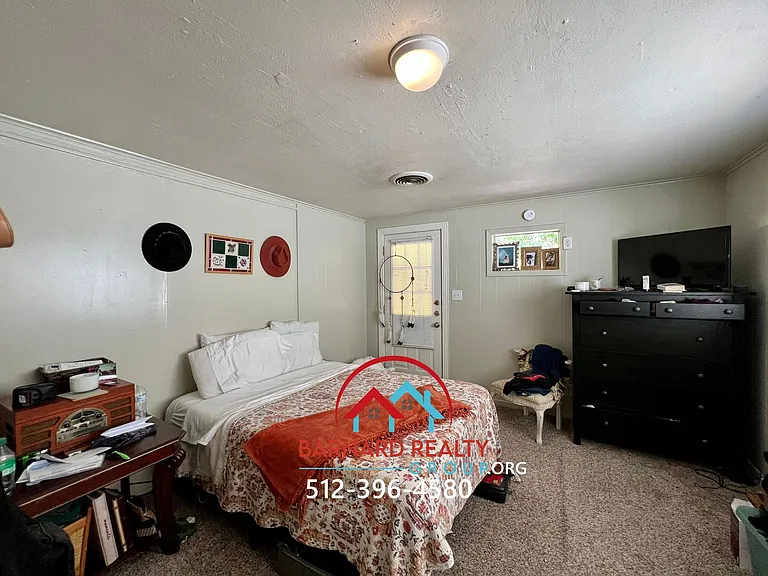 1007 N Lbj Dr — Photo 18