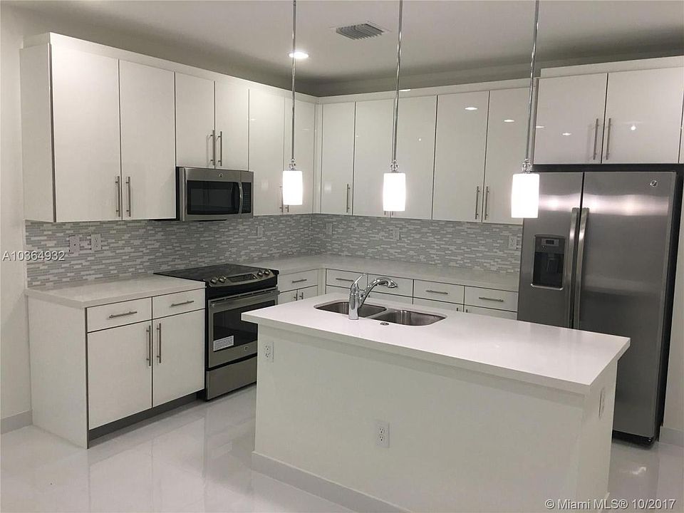 1st image of 2620 NE 213th St #2622